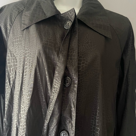 Mycra Pac Jackets & Blazers - Mycra Pac Black raincoat LONG Women's reptil print M/L